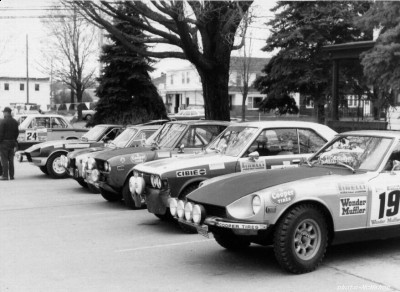one shot of the starting grid, 1976